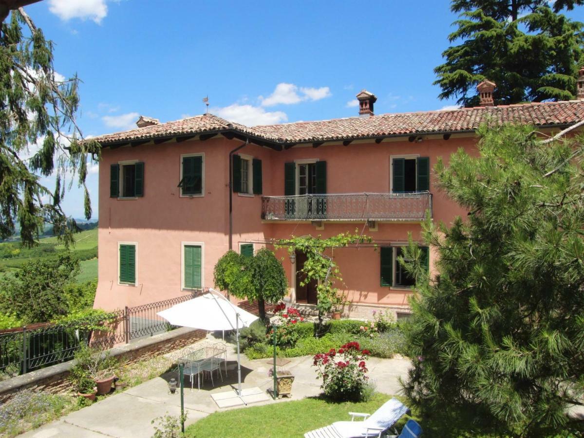 Hazelnut Valley Guarene Exterior photo